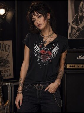 Black‎ Graphic Tee with Heart and Wings Design